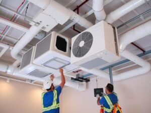 تركيب نظام تكييف مركزي في مبنى بالكويت