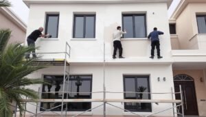 عملية ترميم للواجهة الخارجية لمنزل في العدان عملية ترميم للواجهة الخارجية لمنزل في العدان