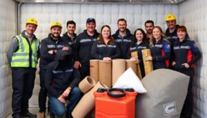 فريق مقاول عازل اسطح محترف مع معدات متطورة فريق مقاول عازل اسطح محترف مع معدات متطورة