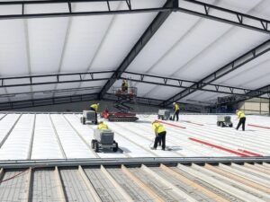 مشروع عزل سطح مستودع صناعي بمساحة كبيرة مشروع عزل سطح مستودع صناعي بمساحة كبيرة