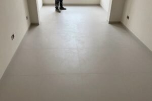 تركيب السيراميك للأرضيات المنزلية
